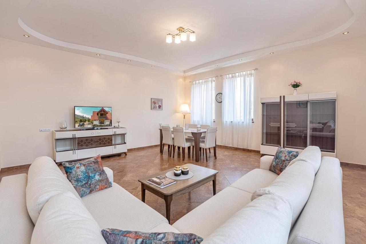 Stay Inn Apartments On Amiryan 4-6 Erevan Exterior foto